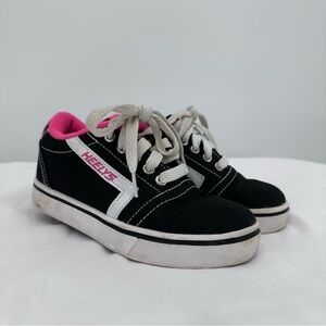 Kids Heelys. Black and pink. Size 13